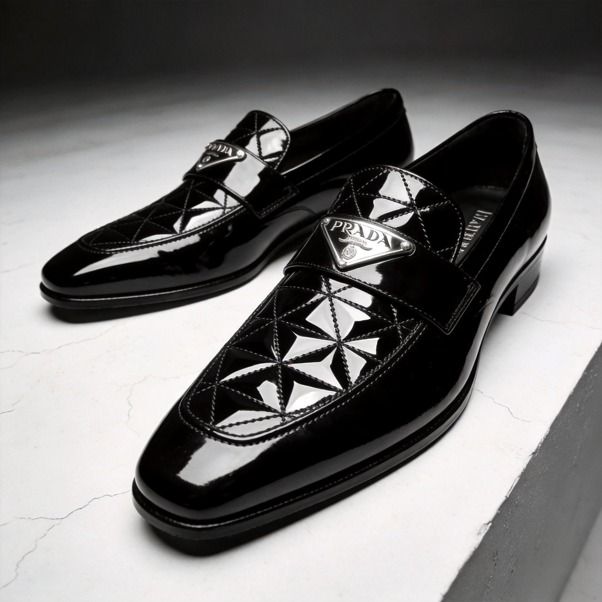 Geometric leather shoes
